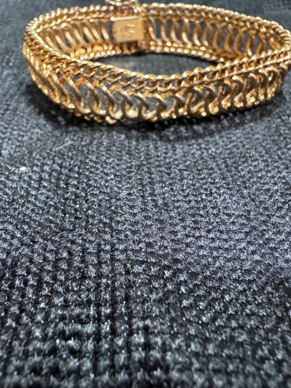 Luxe G Gold Woven Overlapping Link Bracelet 14K Gold